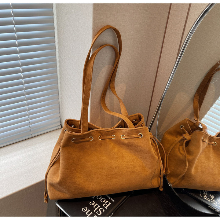 Women’s Minimalist Drawstring Tote Bag