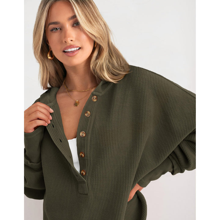 Women’s Oversized Hooded Sweatshirt – Solid Color Relaxed Fit