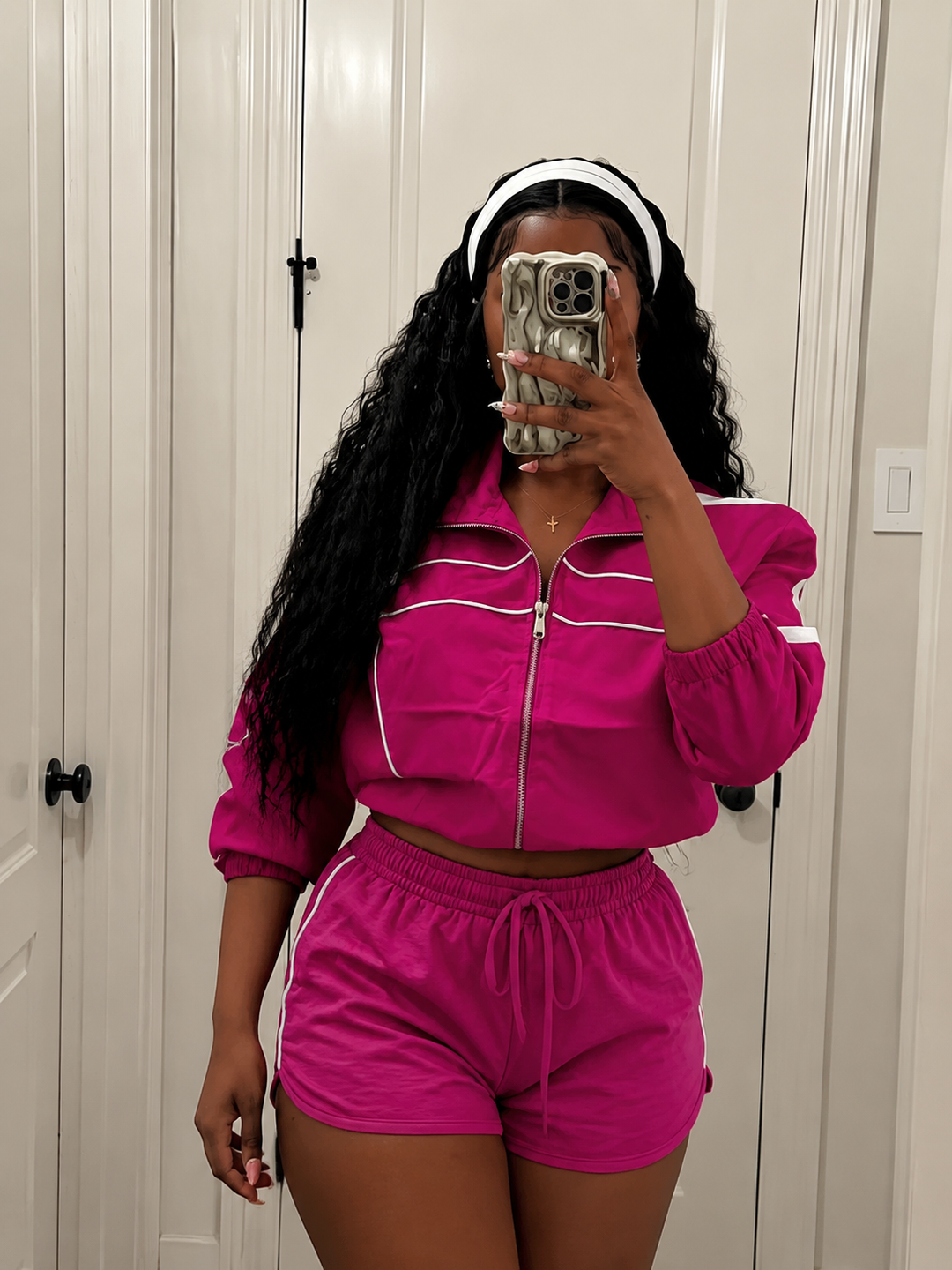 Women’s Lightweight Windbreaker Shorts Set – Stylish Sporty Matching Outfit