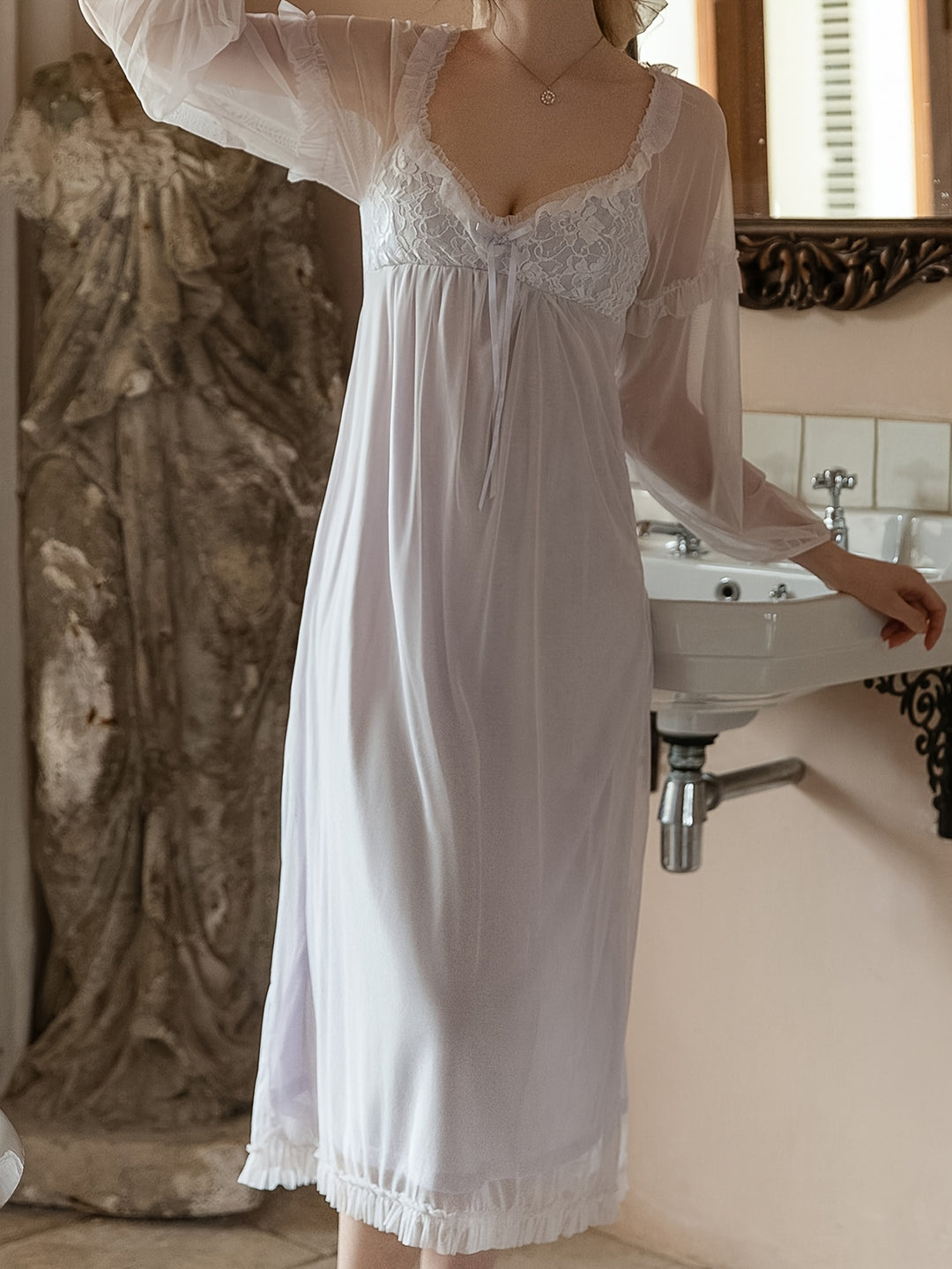 Women’s Lace Mesh Long Sleeve Nightgown