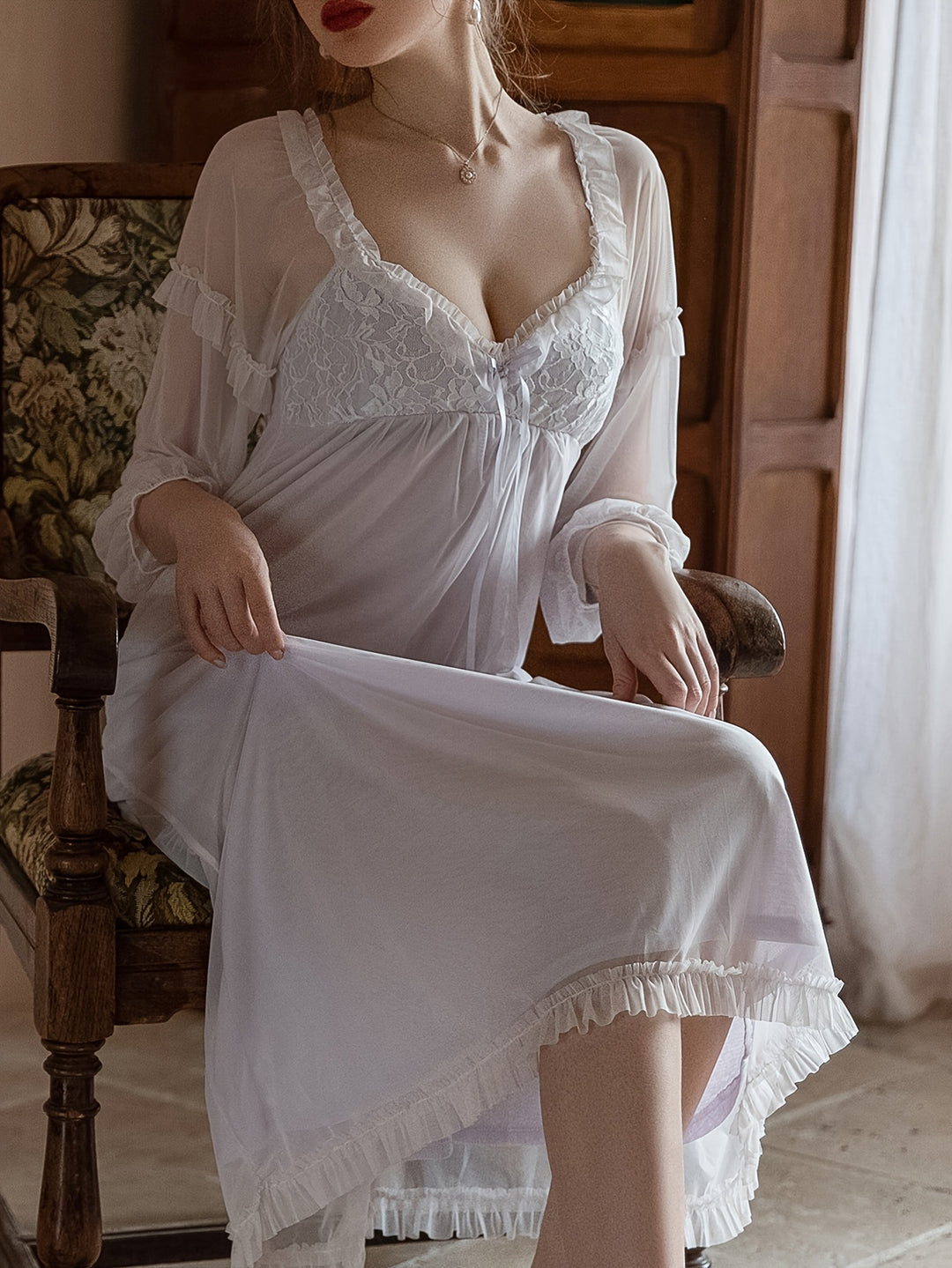 Women’s Lace Mesh Long Sleeve Nightgown