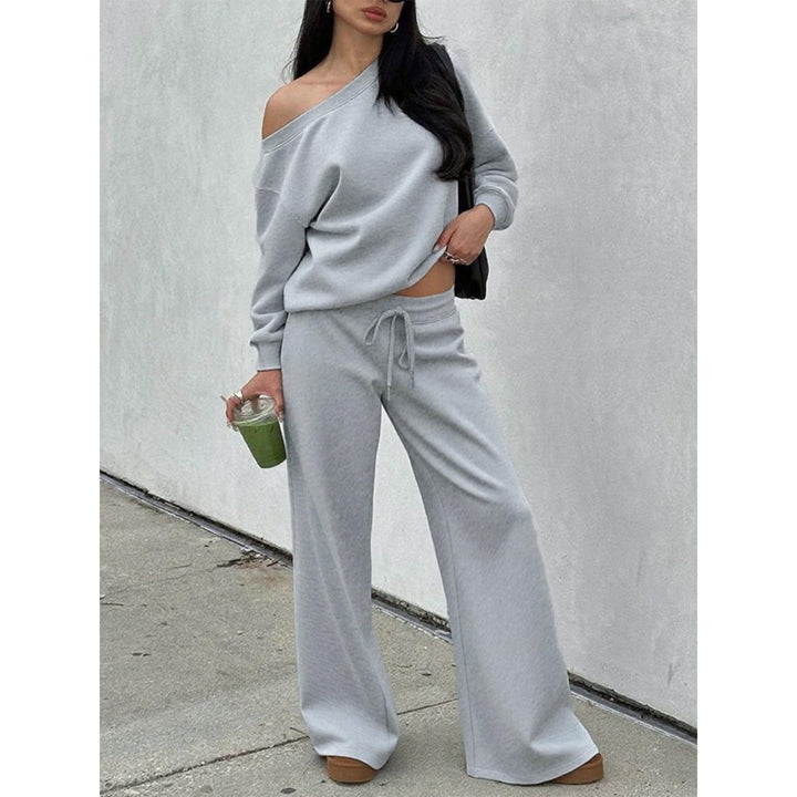 Women’s Off-Shoulder Two-Piece Set – Long Sleeve Sweatshirt & Wide-Leg